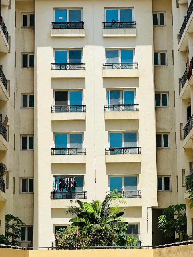 Master Bed G19 Hotel Dubai Exterior photo