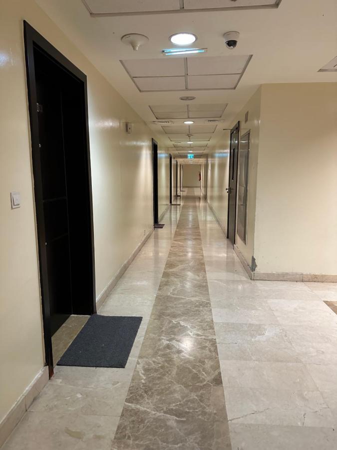 Master Bed G19 Hotel Dubai Exterior photo